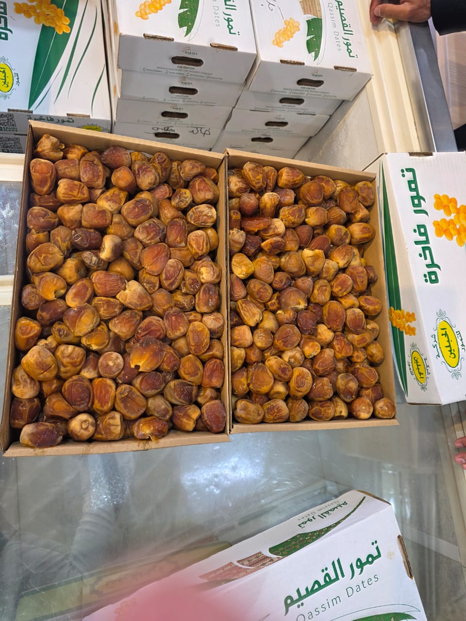Premium Sukkari Dates in Hyderabad – Freshly Imported from Madina, Saudi Arabia